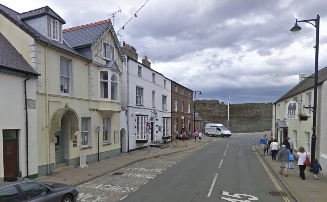 6 Castle Street, Anglesey